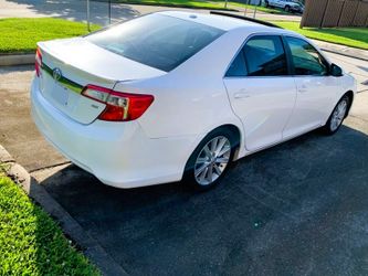 Super - Toyota Camry XLE
