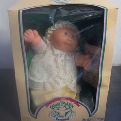 Vintage Caleco 1983 Cabbage Patch Kids Preemie Doll Hilda Celina New In Box