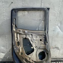 2016-2023 Toyota Tacoma rear door lh side driver side
