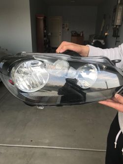 2010 Volkswagen GTI Manufacture head light!