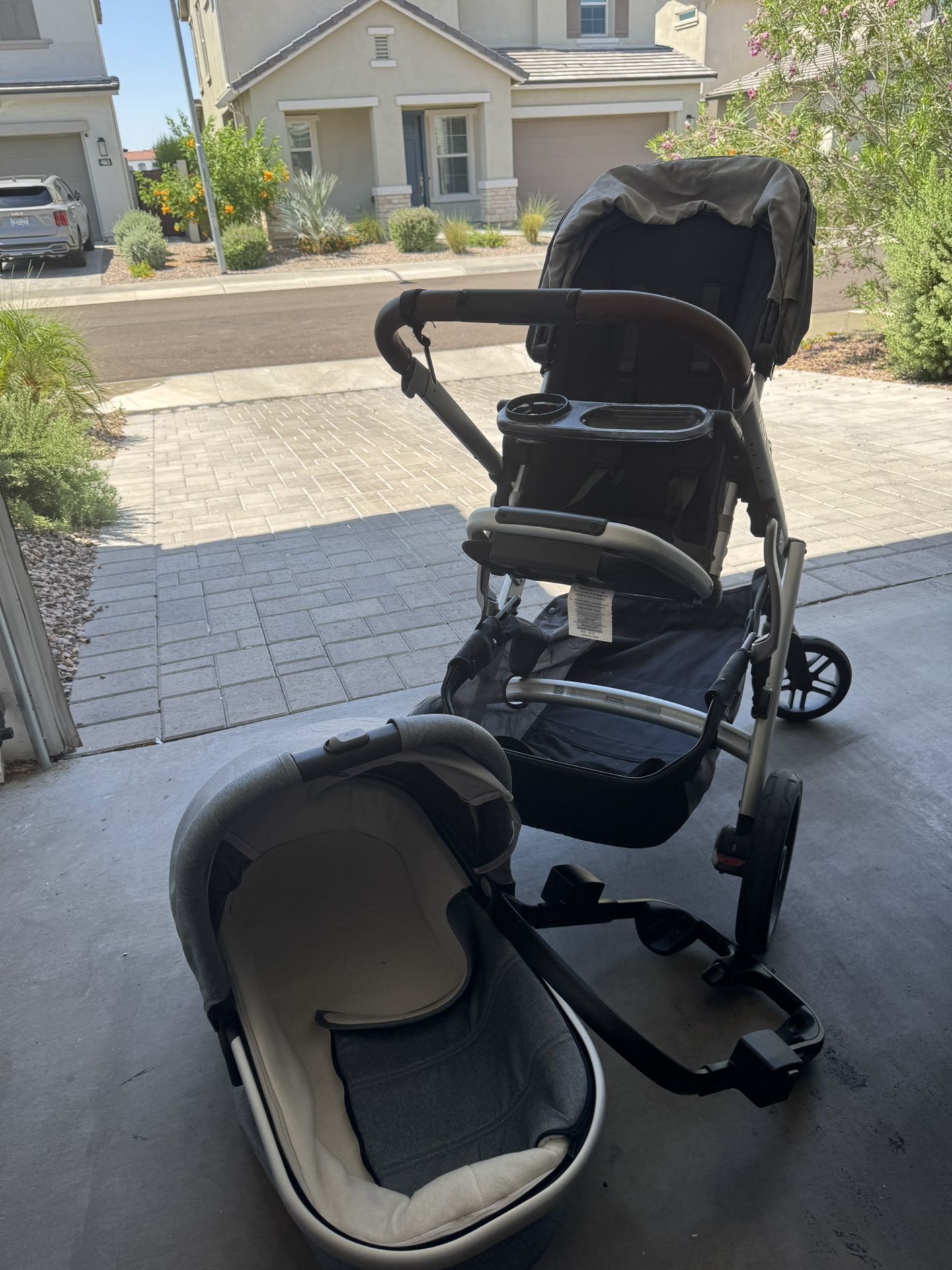 Vista Stroller With All Attachments