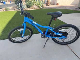 Kids Trek Bike 20" Precaliber Blue
