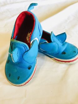 Toddler Shark Vans Size 5