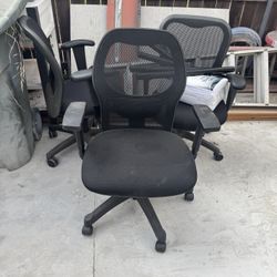 Office Chairs 