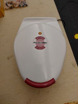 Waffle maker
