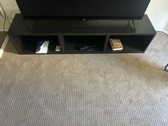 Entertainment center
