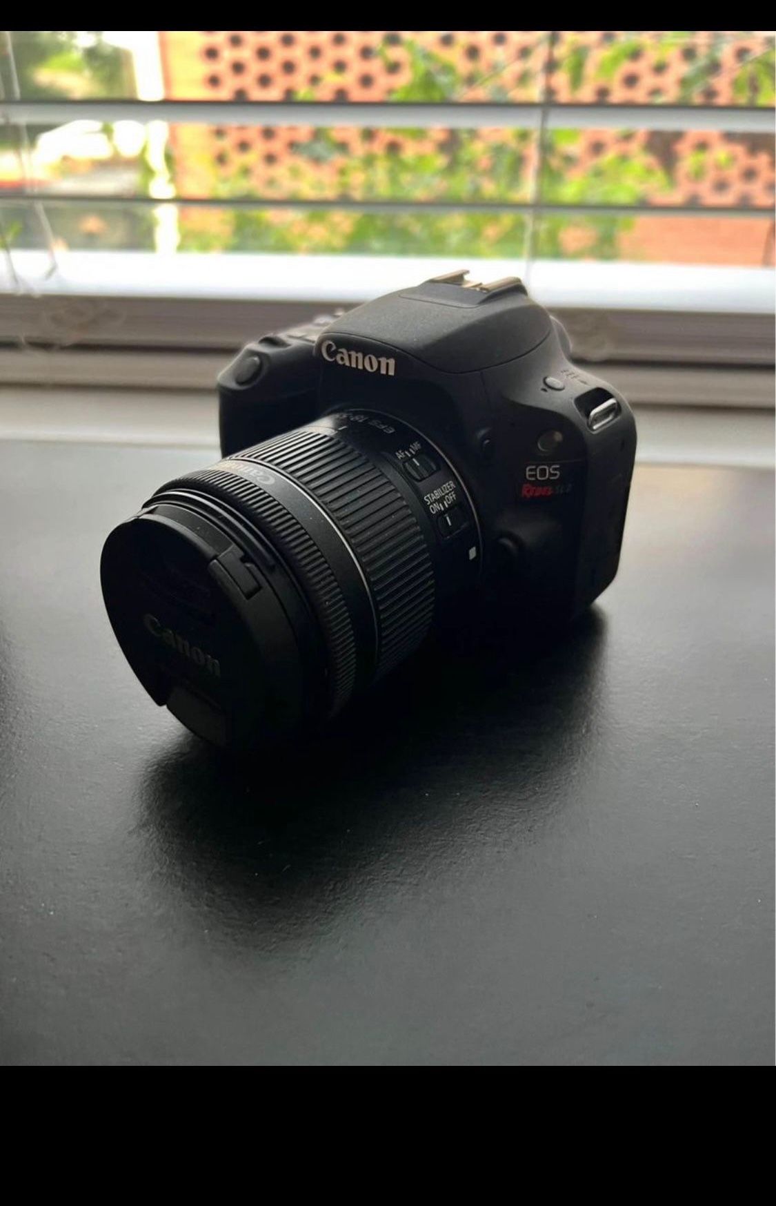 Canon SL2 Camera