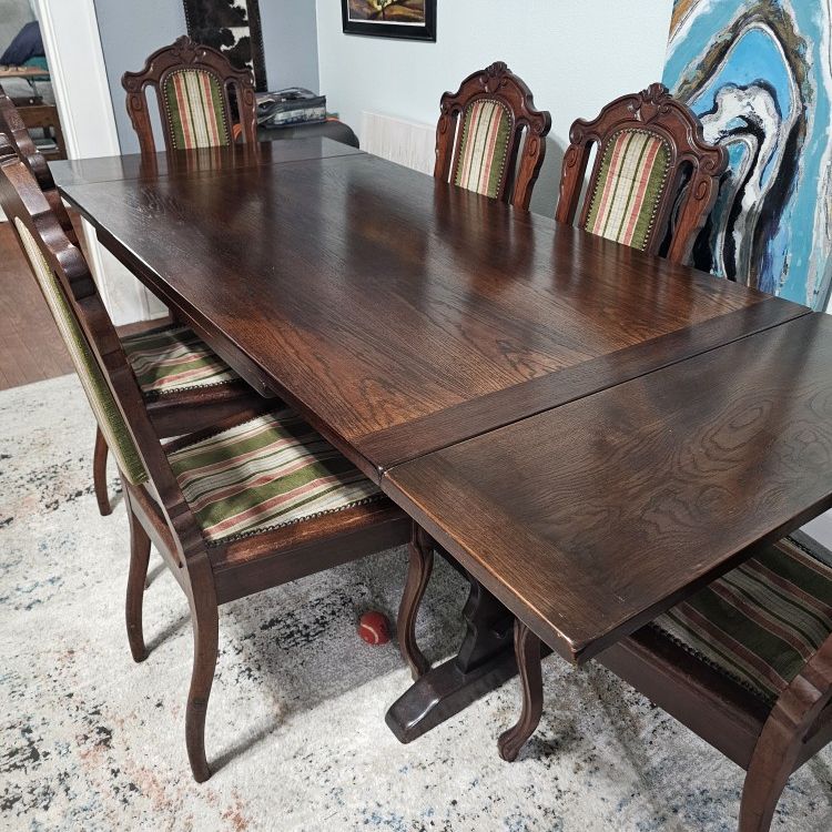 Jaycee Draw Leaf Table And Chairs