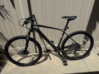 Specialized Brand Mountain Bike. FIRM ON PRICE
