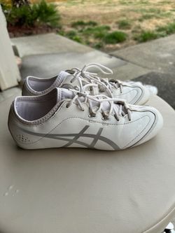 Asics cheer shoes  Size 7.5