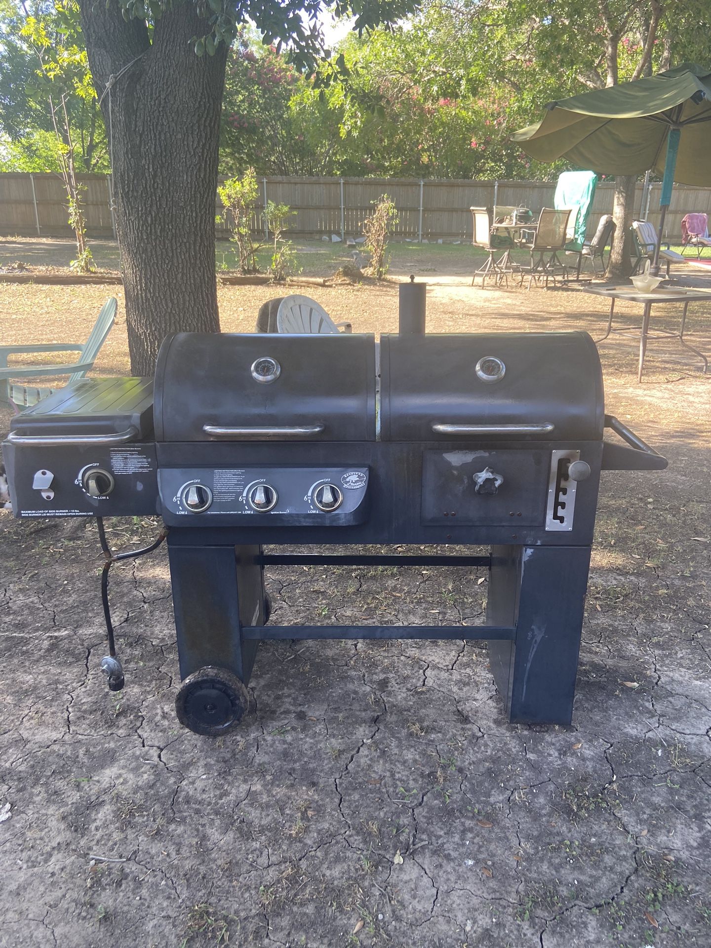 Backyard Classic Professional Grill