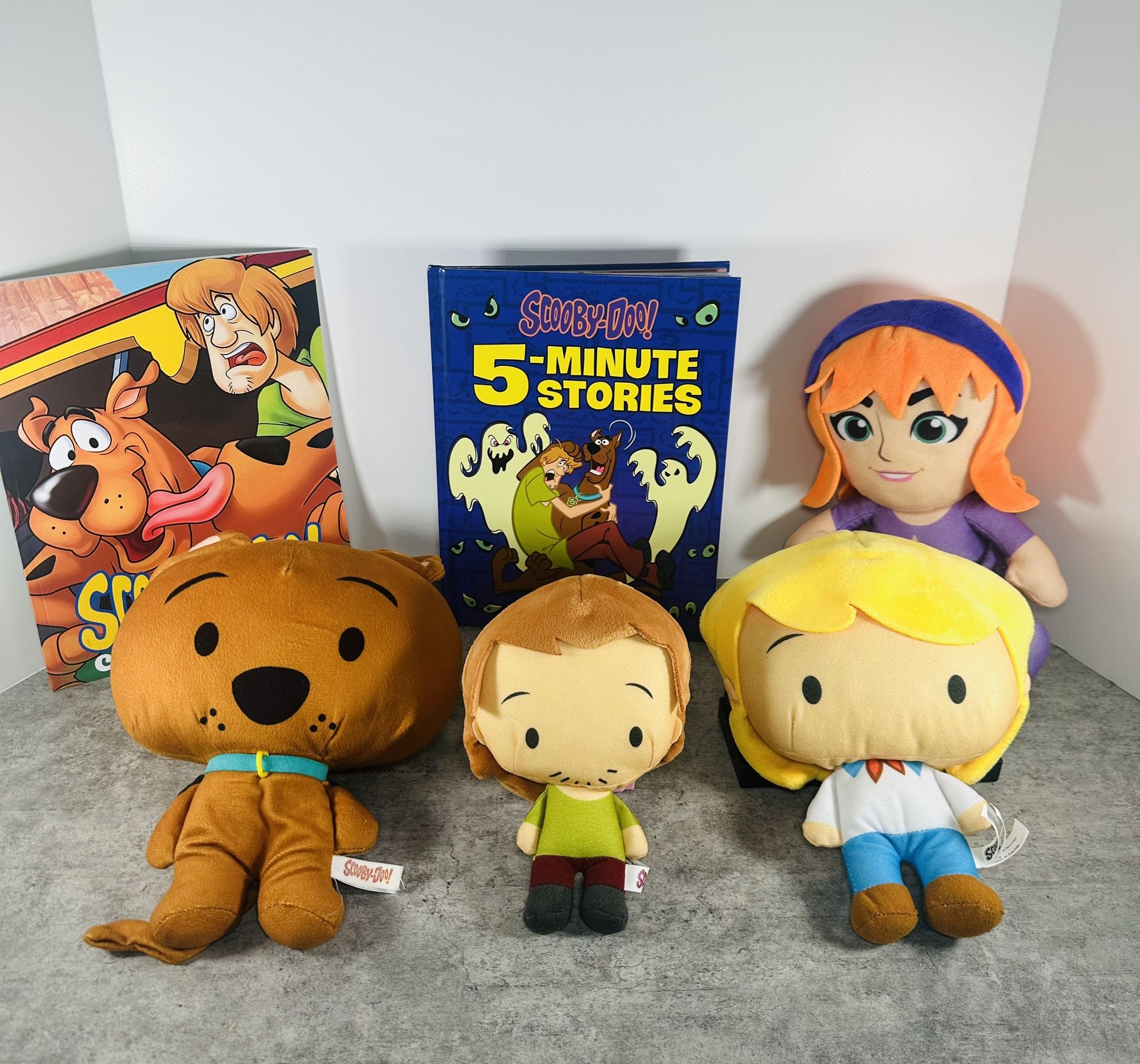 Scooby Doo Plush And Books