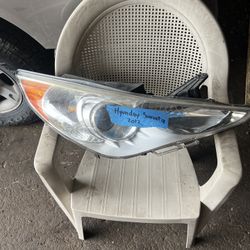 2011-2014 Hyundai Sonata Right Passenger Rh Side Headlight 