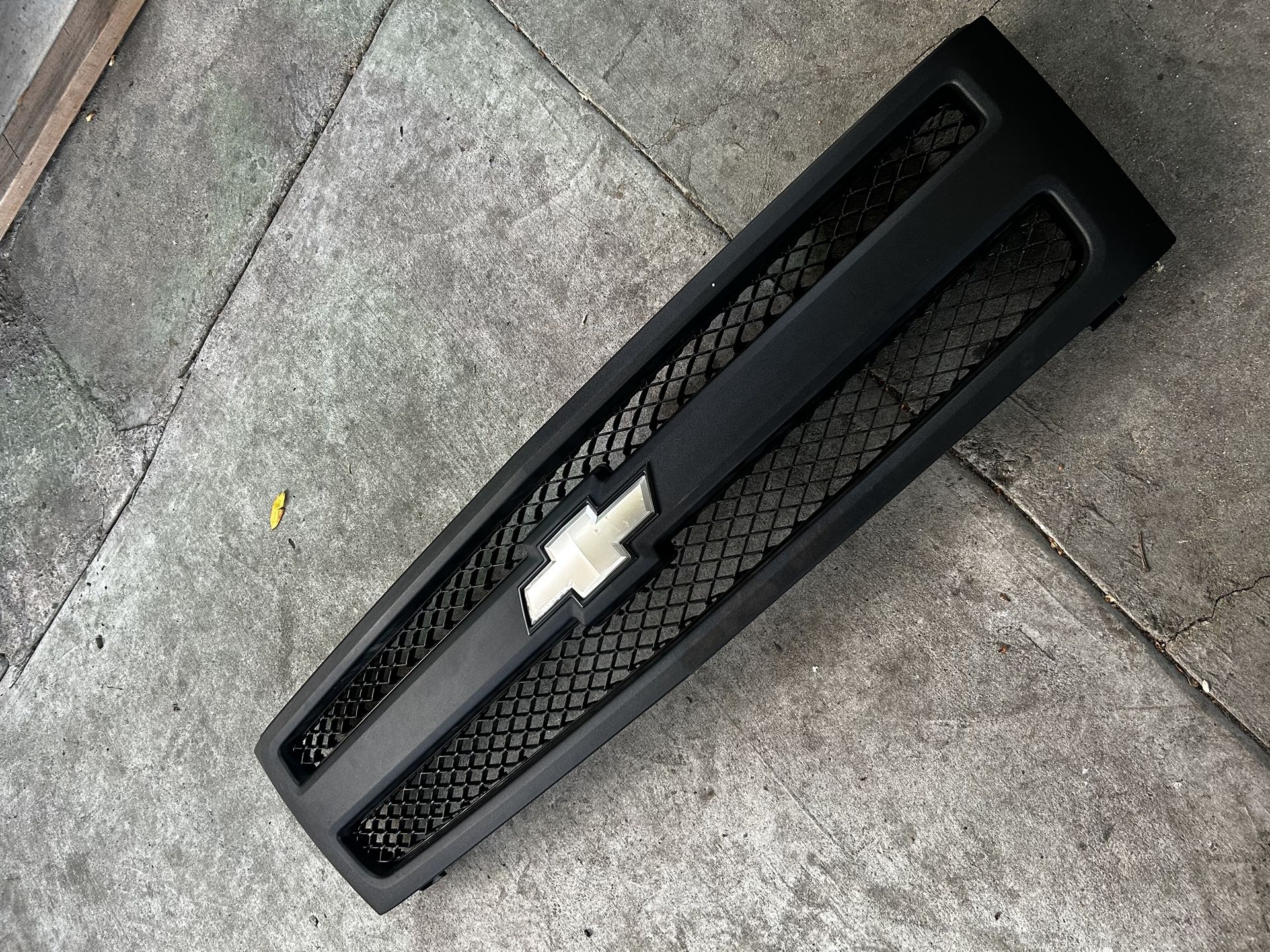 Chevy Silverado Grill
