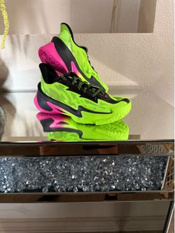 Under Armour Curry Series 7 Basketball Shoes