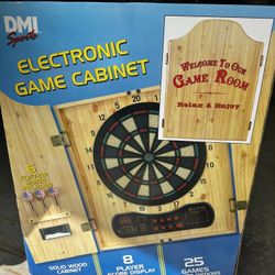 Dartboard w/ Cabinet 