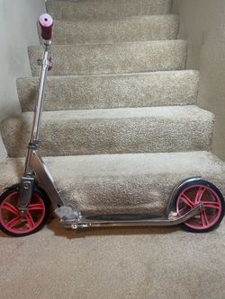 Razor Kick Scooter Silver and Pink