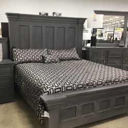 King Bedroom Set