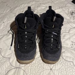 Nike Foamposite Size 5