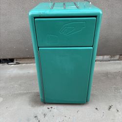 Trash Can Bin