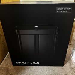 Simple Human Trash Can 