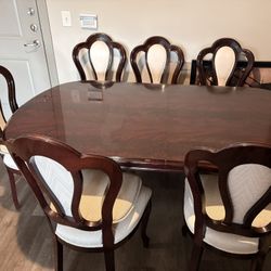 Dining Room Table And 6 Chairs 