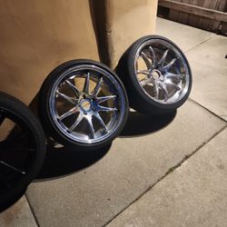 Pair Of Chrome Ds02. And Set Of NICHE RIMS.  ALL  5X120