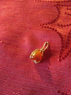 Amber pendant