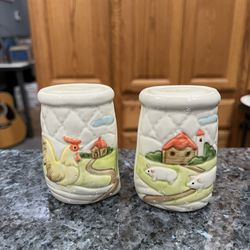 Vintage 1982 OTAGIRI Salt and Pepper Shakers. Preowned