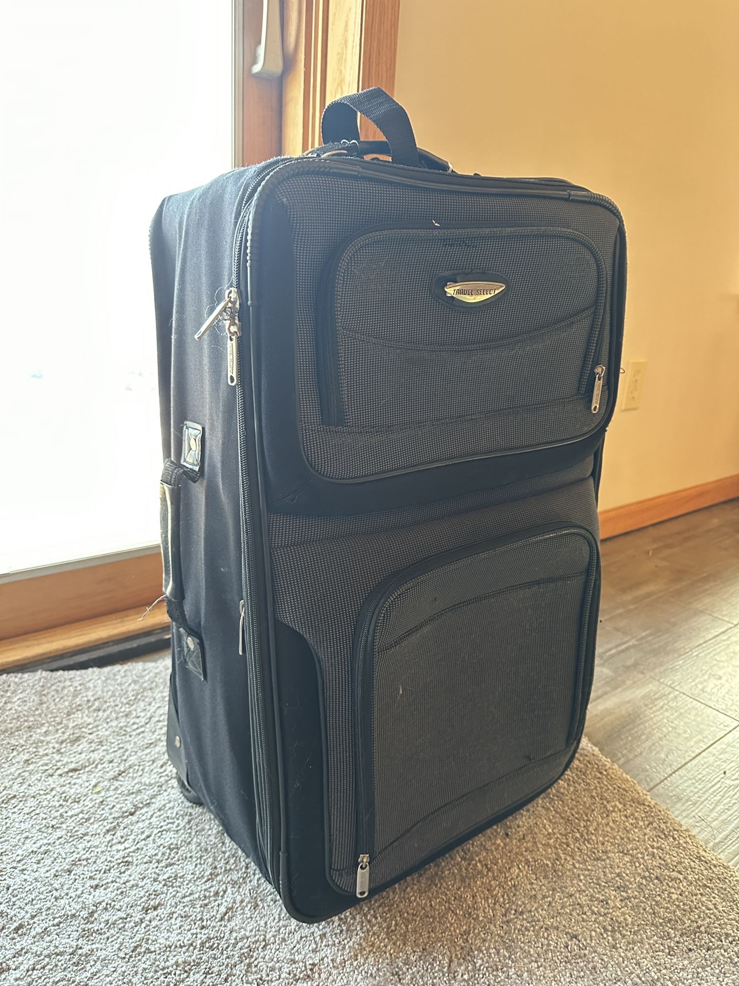 25” Suitcase - Medium Checked Bag - Travel Select Brand