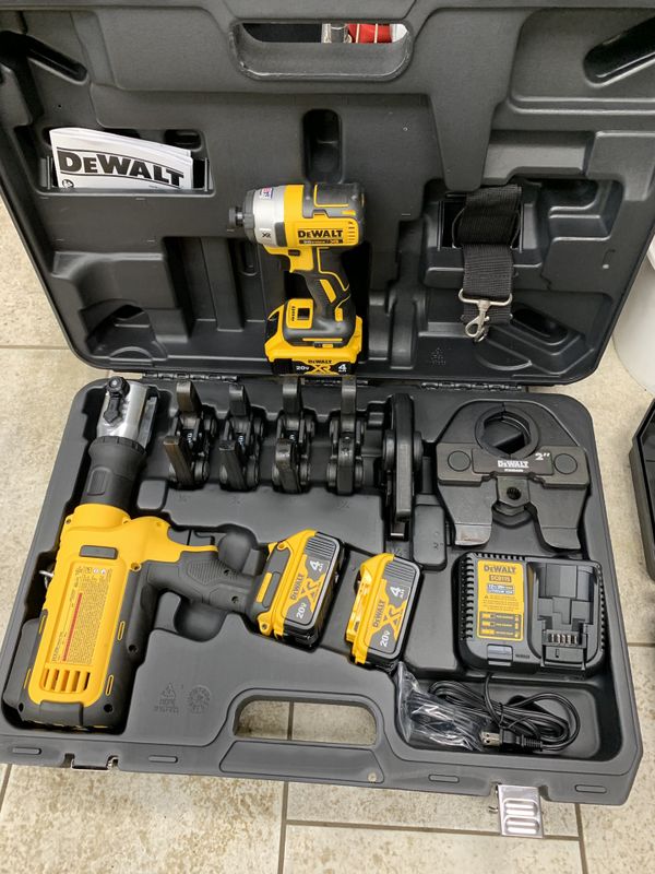 Brand New Dewalt Commercial Propress Gun 1/2” 2” jaws for Sale in