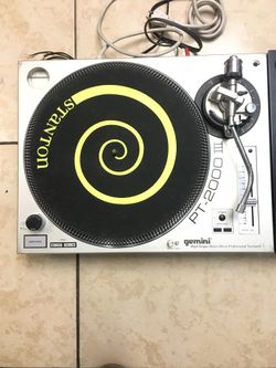 Turnatables and mixer