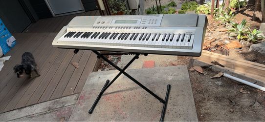 Casio keyboard WK-200