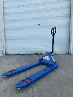 New manual Pallet Jack Standard Capacity 5500 Lbs