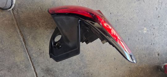 2022-2024 CHEVY EQUINOX  LEFT TAILLIGHT ASSY OEM