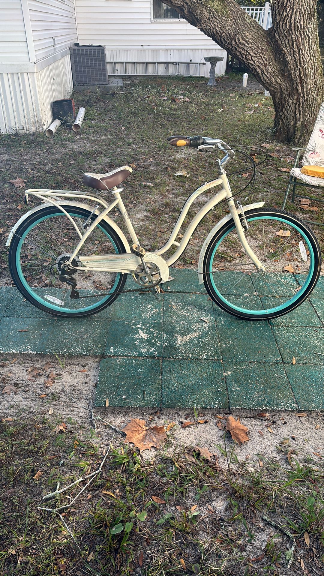 7 Speed Schwinn Fairhaven Bicycle