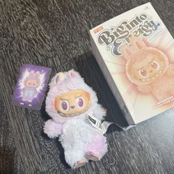 Big Into Energy Luck Labubu 
