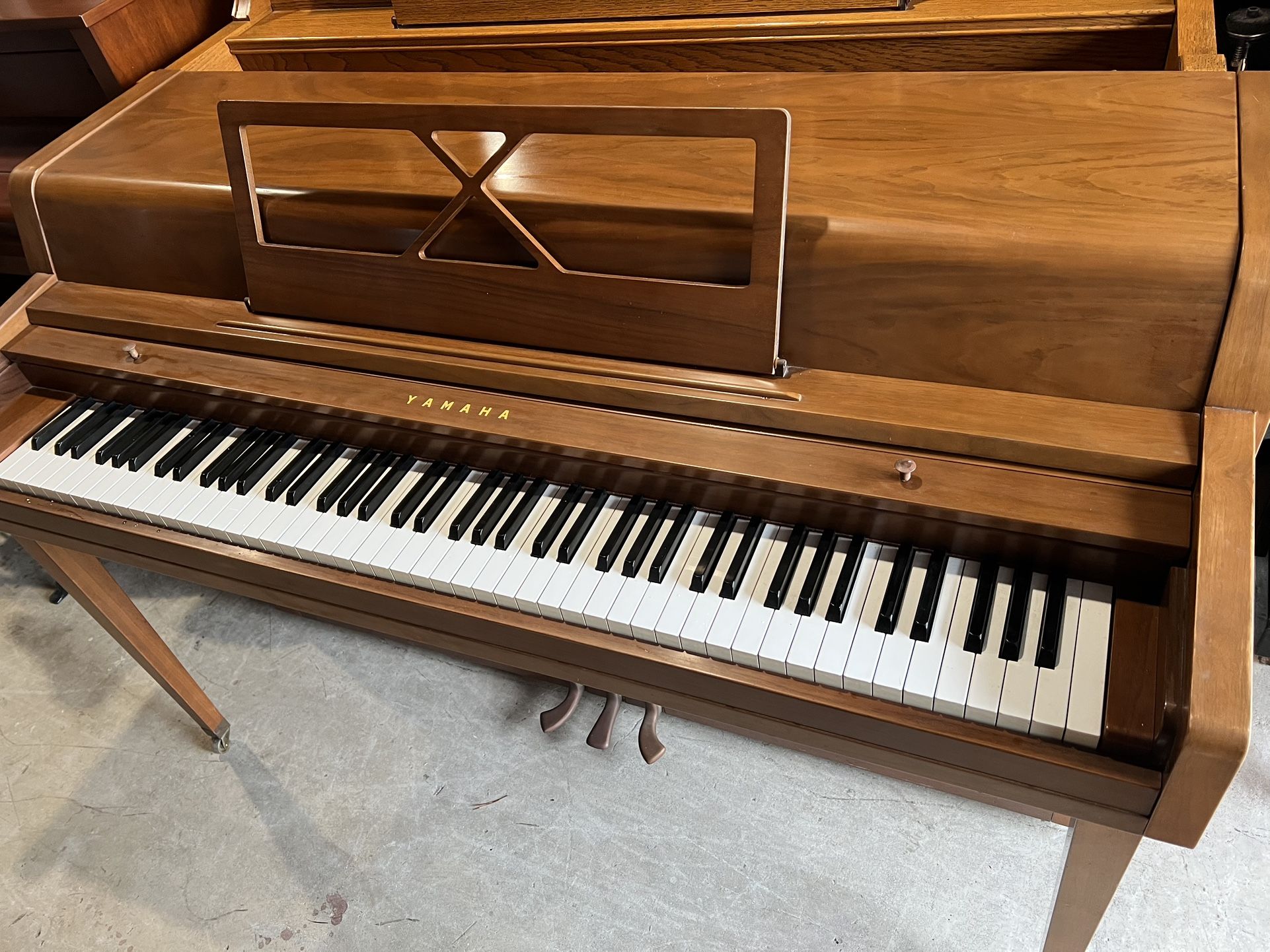 Yamaha Spinet Piano