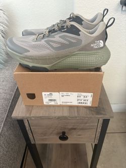 Men’s 9.5 Shoe , Brand New