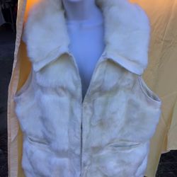 White Faux Fur Vest Size X-Large