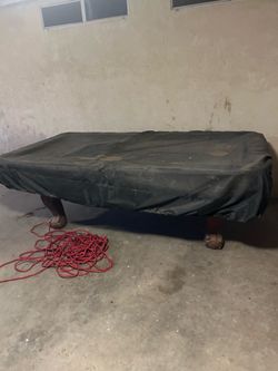 Pool table