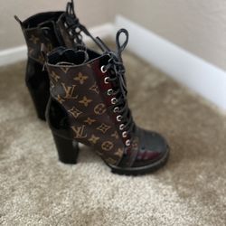 Real Louis Vuitton High heal boots 