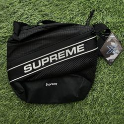 Supreme FW23 Logo Shoulder Bag Black