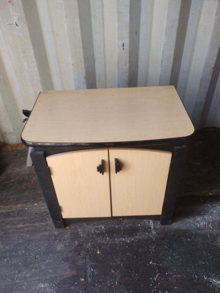 TV Stand/Cabinet 