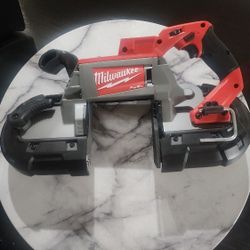 Milwaukee Battery Bandsaw