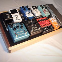 Custom Handmade Walnut/maple Pedalboard