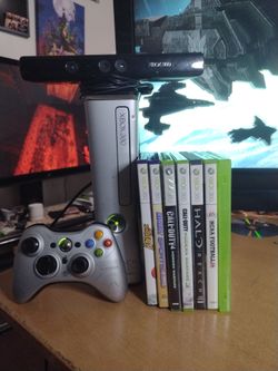Xbox 360 Slim (Halo Reach Edition) (250 GB)