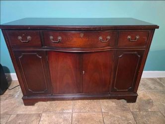 Vintage China Cabinet and matching Buffet