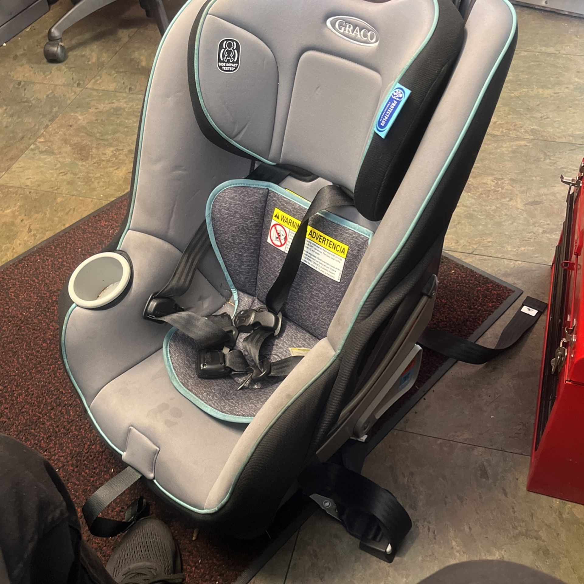 Selling My Son Car Seat, Used For 1 Month.. Still In Perfect Condition  OBO