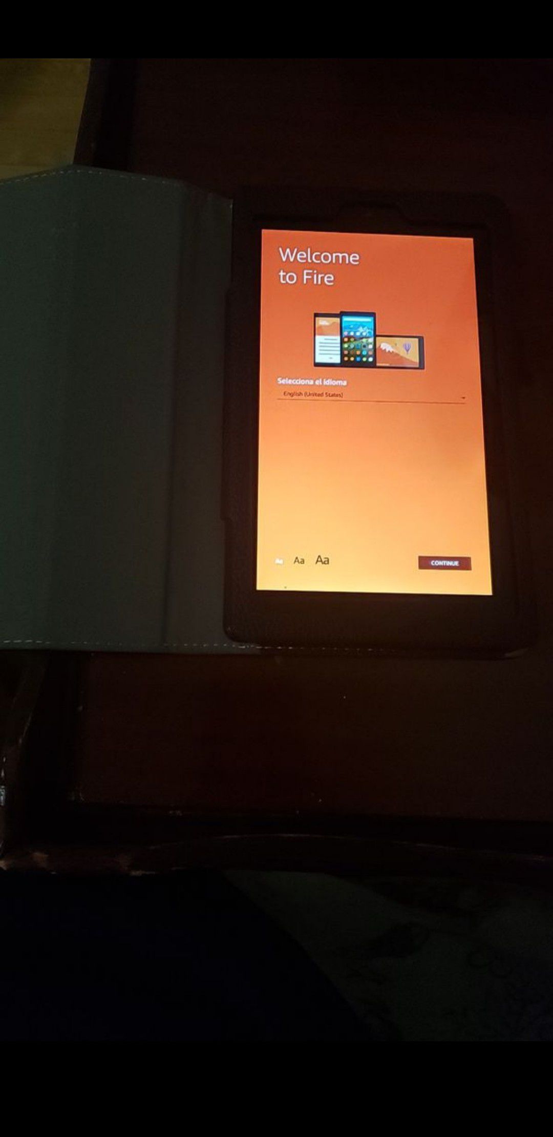 Amazon Fire Tablet 7 w/Case